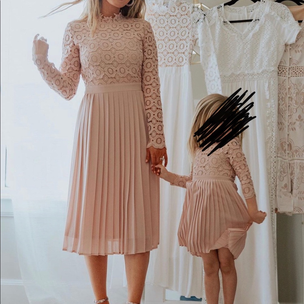 MOST WANTED beautiful lace dress!